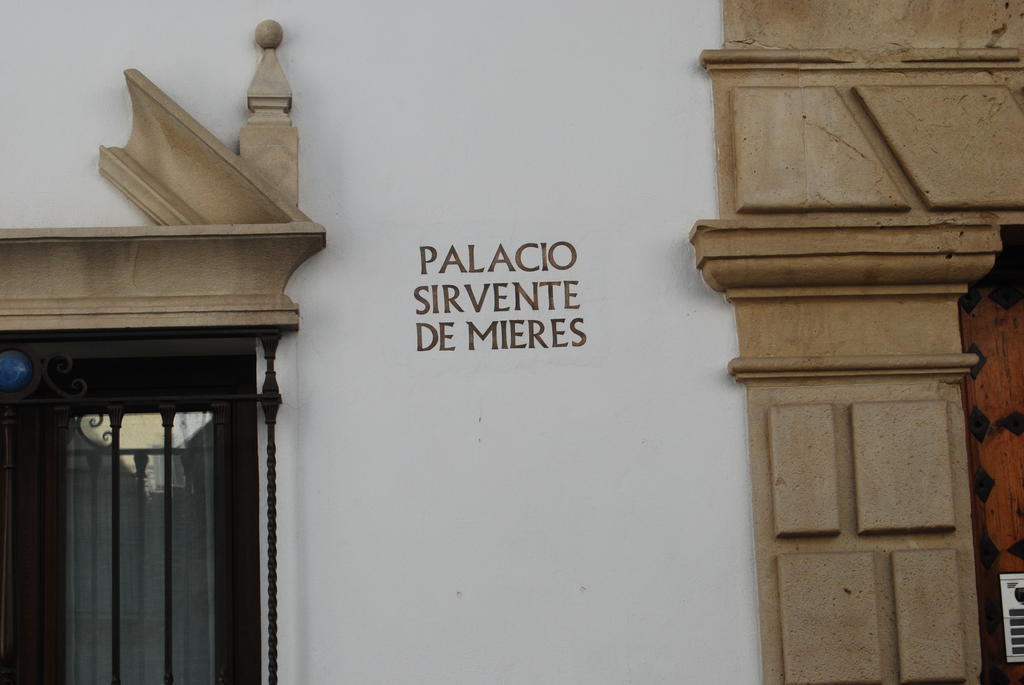 Andújar Palacio Sirvente Mieres - Parking Gratuito מראה חיצוני תמונה